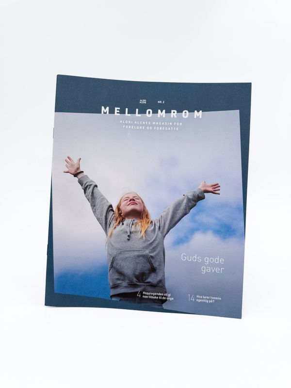 Ekstra sett med tweenshefter og foreldremagasin